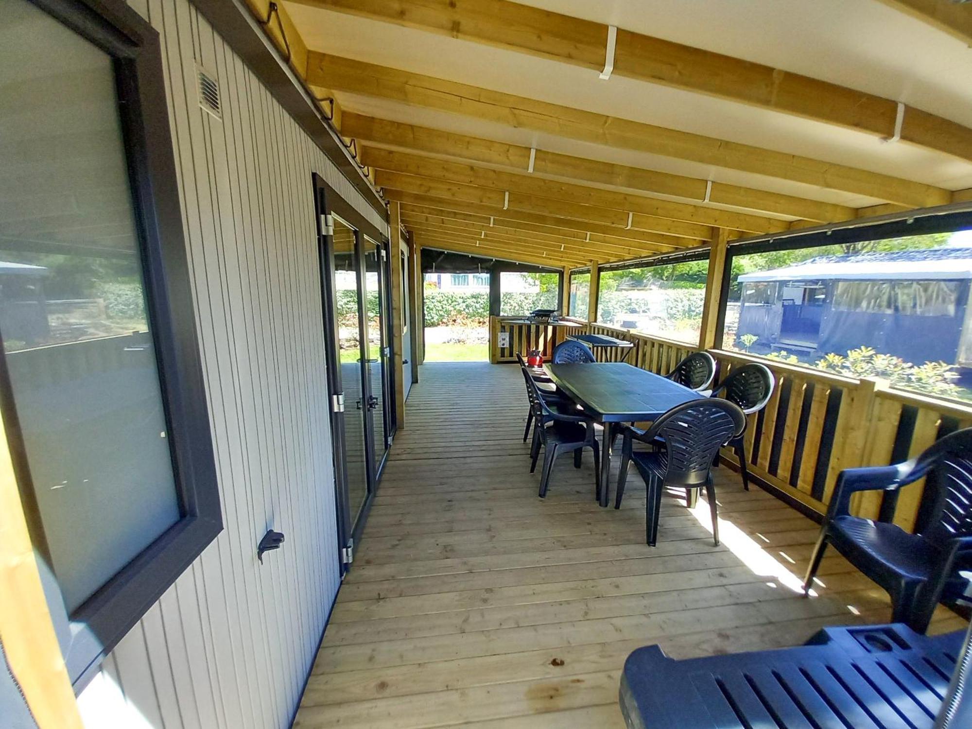 Camping Les Brillas Les Moutiers 外观 照片
