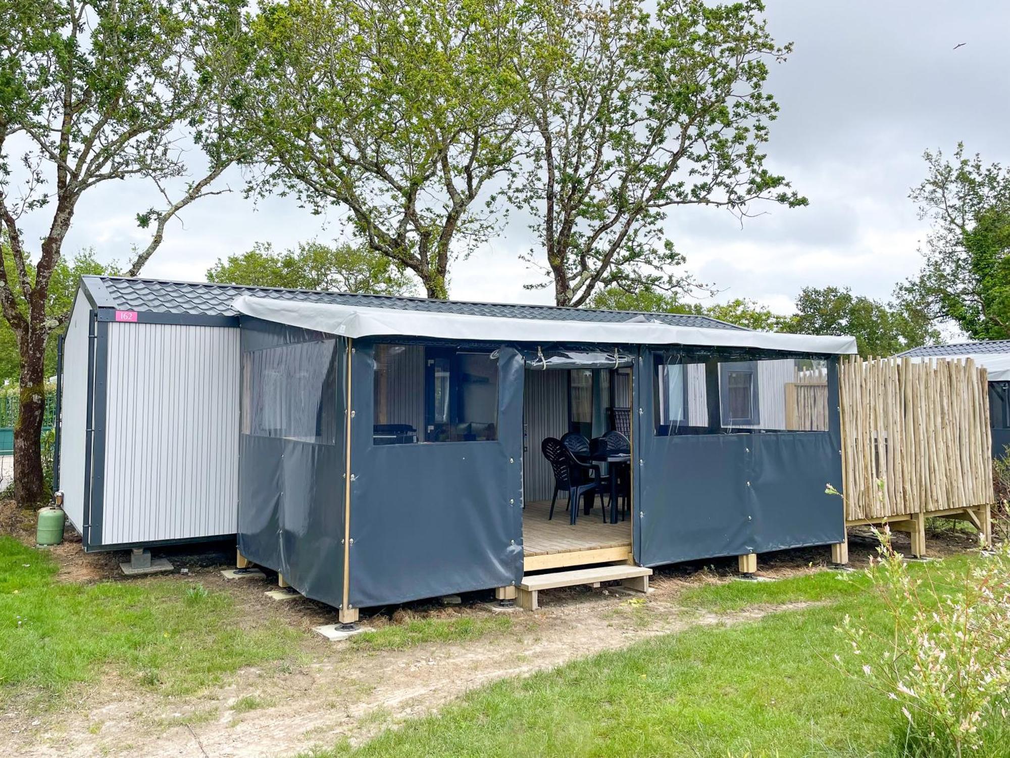 Camping Les Brillas Les Moutiers 外观 照片